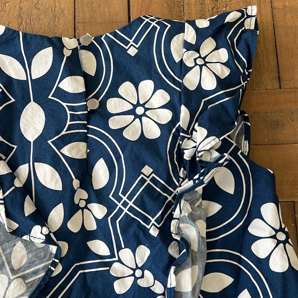 Jacadi blue floral flutter sleeve top - Picture 5 of 5